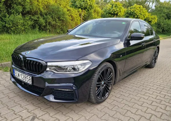 samochody osobowe BMW Seria 5 cena 142900 przebieg: 125000, rok produkcji 2019 z Kcynia